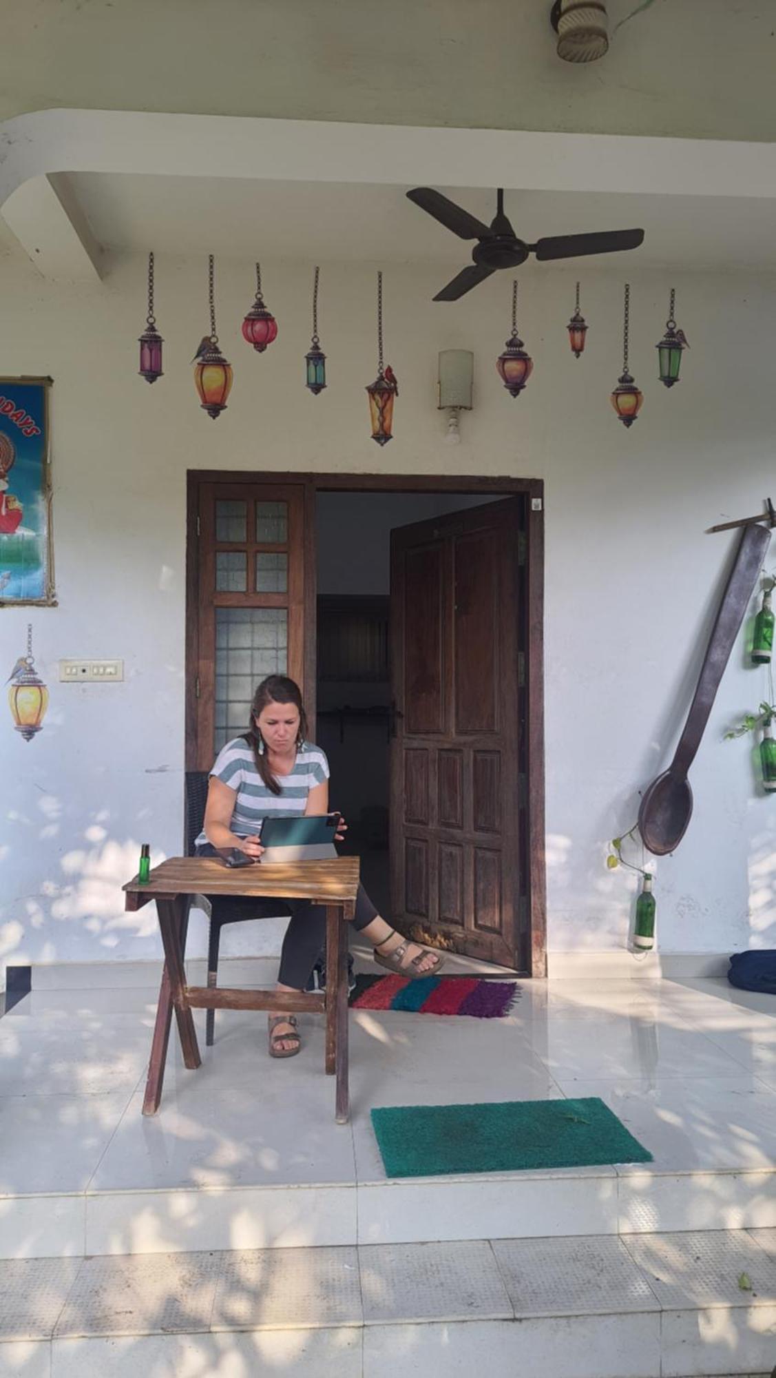 Abru'S Holidays International Travelers Alappuzha Exterior photo